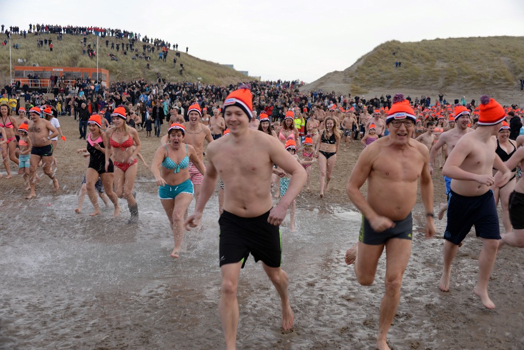 ../Images/Nieuwjaarsduik Nederzandt 2016 035.jpg